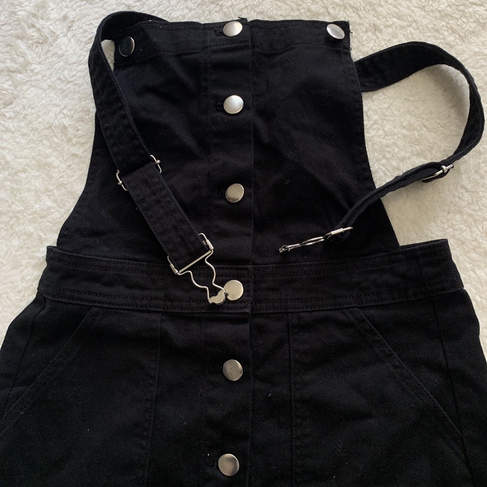 Overall - Picture 2 of 2